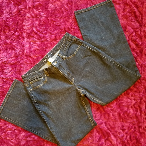 Liz Claiborne Denim - LIZ CLAIBORNE BOOTCUT JEANS!